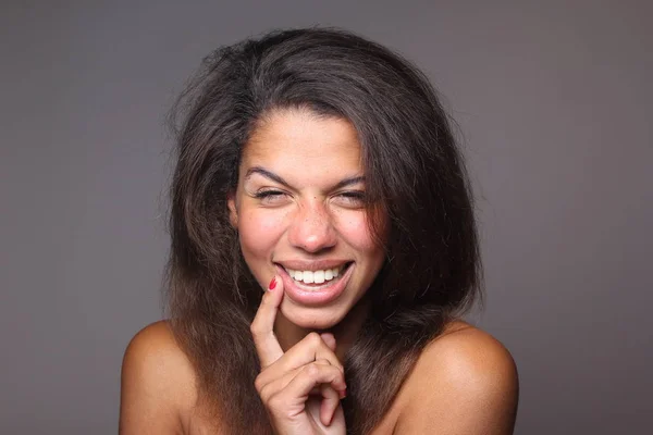 Prachtige Mooie Afro Vrouw — Stockfoto