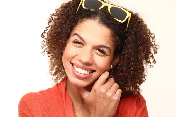 Hermosa Mujer Afro Encantadora — Foto de Stock