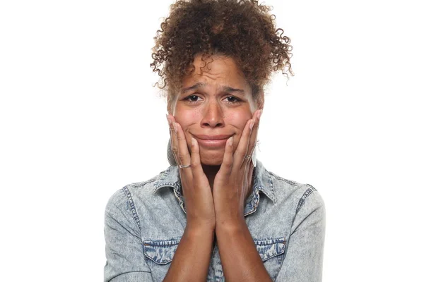 Hermosa Mujer Afro Feliz —  Fotos de Stock