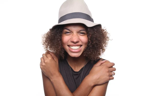 Portret Van Een Mooie Gelukkig Afro Vrouw — Stockfoto