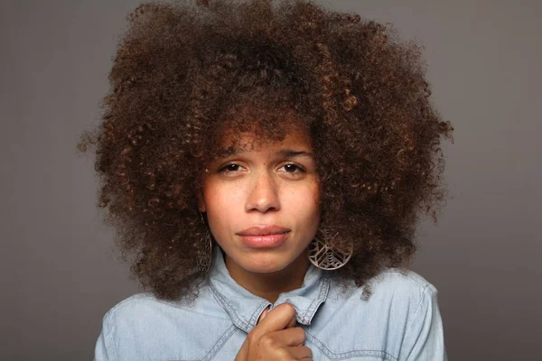 Perfecte Mooie Afro Vrouw — Stockfoto