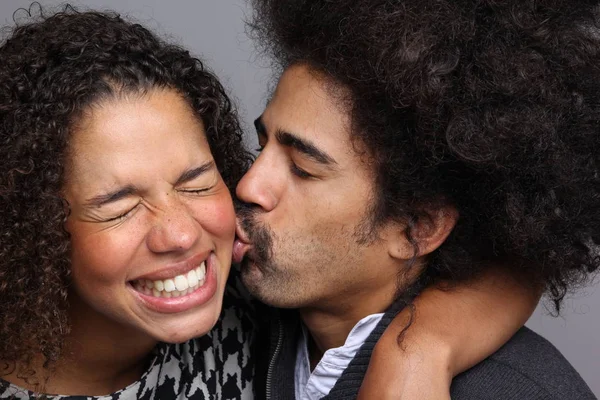 Güzel mutlu Photo Booth aşk Çift