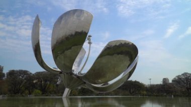Floralis Generica, Buenos Aires, Arjantin
