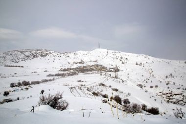 Köyün kışın. Türkiye'de Erzincan İliç Danzi (özlü) Köyü.