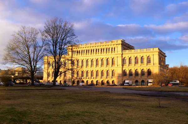 Kenigsberg Stock Exchange, now regional center of culture of you — Stock Photo, Image