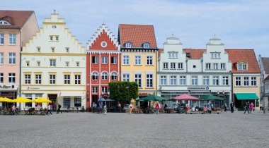 Tarihi merkezi sokaklarında. Greifswald