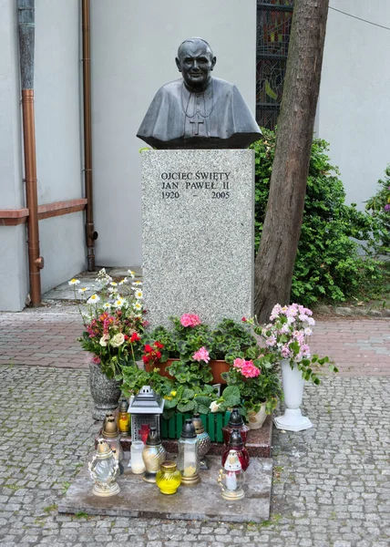 Escultura del Papa Jan Pawel II. Swinoujscie. — Foto de Stock