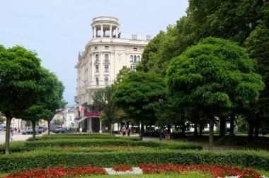 Jana Twardowskiego ve otel Bristol kare. Varşova