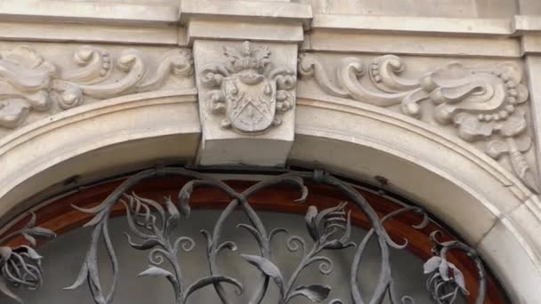 Decorative elements on the facade — Stock Video