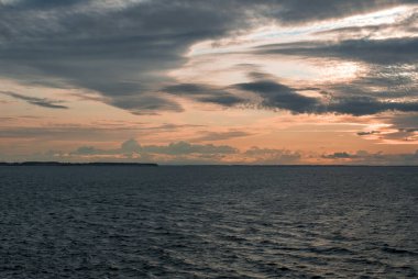 Kuzey denizinden gün batımı
