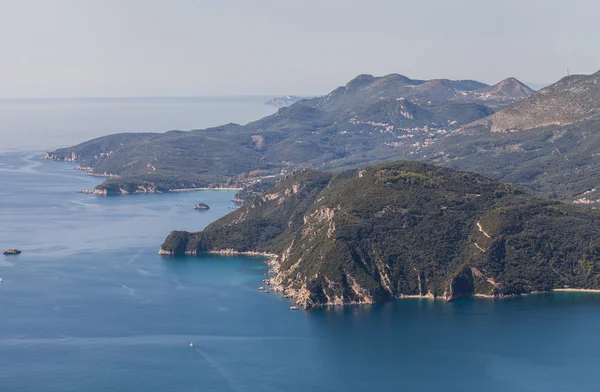 ギリシャの海岸ラインの表示 — ストック写真