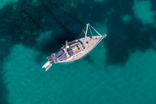 Aerial view on yacht — ストック写真