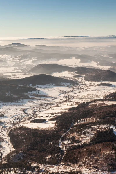 Nowy Gieratw village-hegység — Stock Fotó