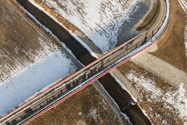 Δρόμος στην Πολωνία κατά τη διάρκεια του χειμώνα — Φωτογραφία Αρχείου