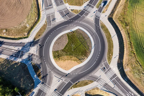 Yaz aylarında şehirde Roundabout
