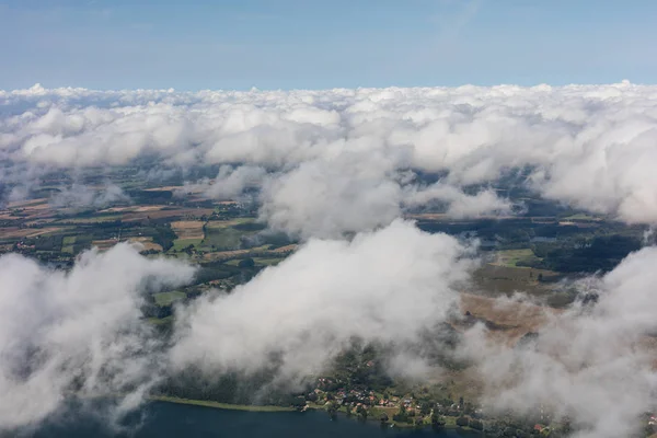 Bekijken boven de wolken — Stockfoto