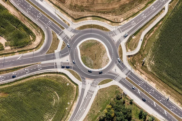 Luchtfoto van rotonde weg — Stockfoto