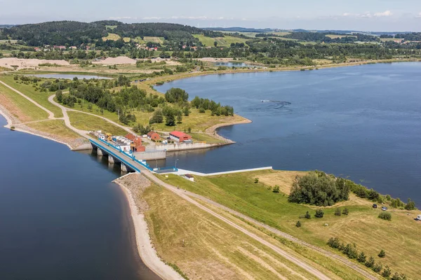 Vue aérienne du barrage du lac — Photo