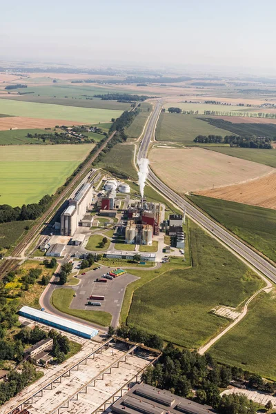 Nysa city yakınındaki fabrikasının havadan görünümü