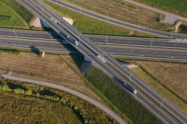 Otobanın havadan görüntüsü 