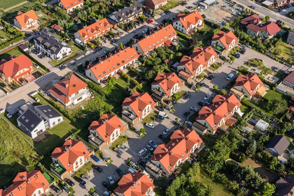 Ciudad suburbios cerca de la ciudad de Wrocaw — Foto de Stock