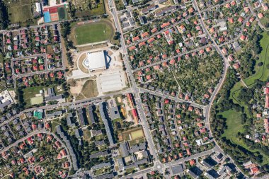 Yeşil bitkiler ve Binalar 