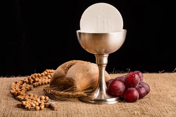 Samenstelling Van Christelijke Communie Tafel — Stockfoto