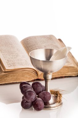 Ayin için öğeleri ile Hıristiyan kompozisyon