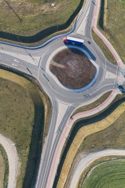 Otobanın havadan görünüşü