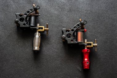 Dövme makinesi ve iğneler, dövme aksesuarları