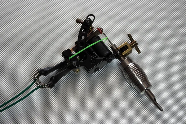 Dövme makinesi ve iğneler, dövme aksesuarları