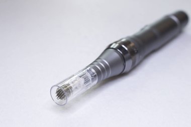 DermIS damga elektrikli kalem. Dermapen. İğne Mezoterapi tedavisi. 