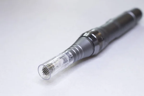 DermIS damga elektrikli kalem. Dermapen. İğne Mezoterapi tedavisi. 