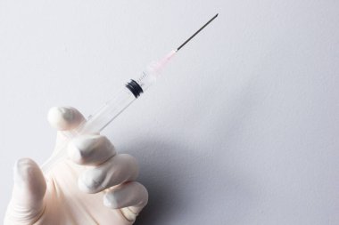 Coronavirus önleme. Cannula ve tıbbi iğne. Covid-19 aşısı.