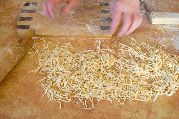 Pasta Casa Makingcloseup Interior Cocina Proceso Cocción Pasta Cruda Con — Foto de Stock