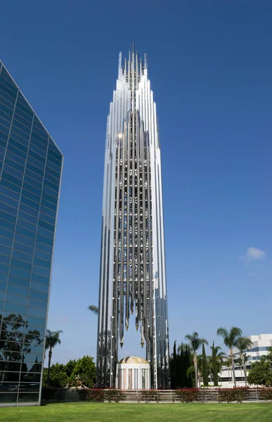 Kristal katedral Kulesi