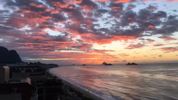 巴西里约热内卢巴拉达蒂大茹卡海滩日出时差 — 图库视频影像