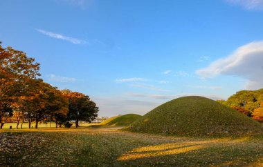Tümülüsler Kraliyet mezarı Güz 