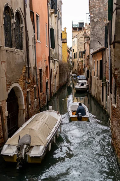 Amazing architecture of venice Italy Europe. walking through the streets of venice Italy. stunning architecture in venice — 스톡 사진