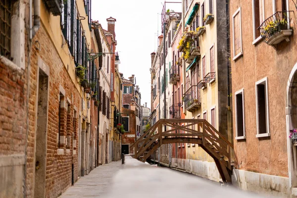 Csodálatos építészet Velence Olaszország Európa. séta Velence utcáin Olaszország. lenyűgöző építészet Velencében — Stock Fotó