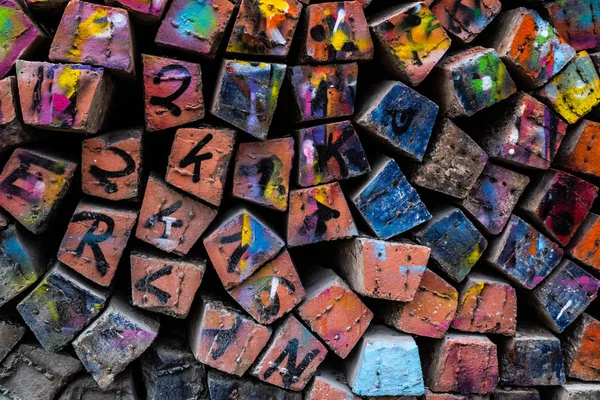 Berlin Almanya 'daki bazı beton meydanlara grafiti.