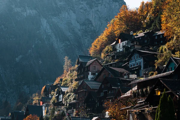 Hagyományos Régi Házak Hallstatt Ban Gyönyörű Őszi Kilátás Hallstattra Hallstatt — Stock Fotó