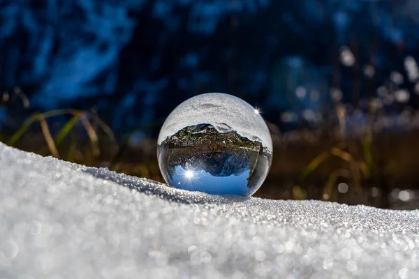 Boule Verre Belle Offensee Dans Chaleur Des Alpes Autrichiennes Boule — Photo