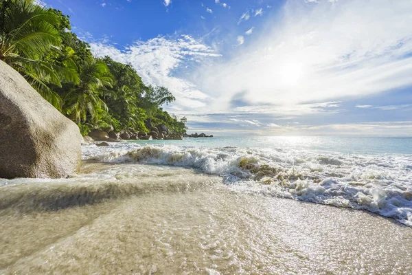 Sunny day on paradise beach anse georgette,praslin seychelles 19 — Stock Photo, Image