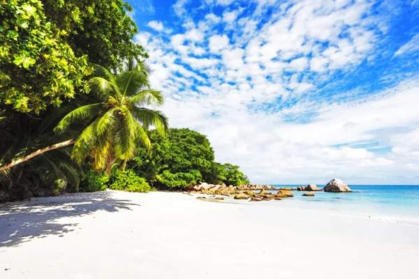 Praia do paraíso em anse lazio em seychelles 94 — Fotografia de Stock