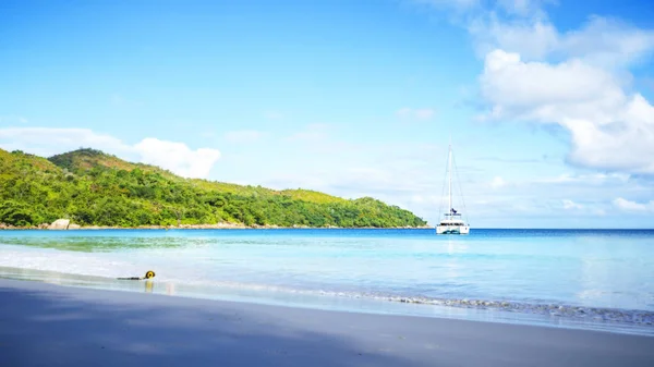Atemberaubender paradiesischer Strand bei anse lazio, praslin, seychellen 2 — Stockfoto