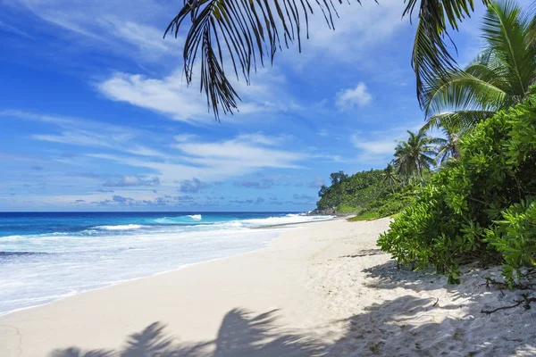 Hermosa playa paradisíaca, anse bazarca, seychelles 3 — Foto de Stock