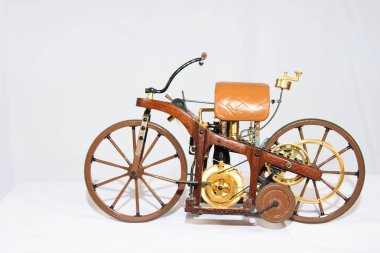 Eski 1885 motosiklet