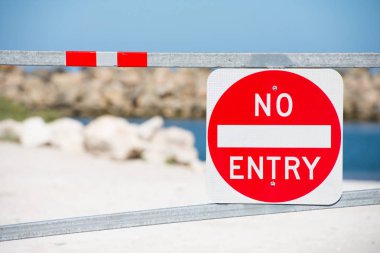 Kapı özelliği üzerinde uyarı girdisi yok