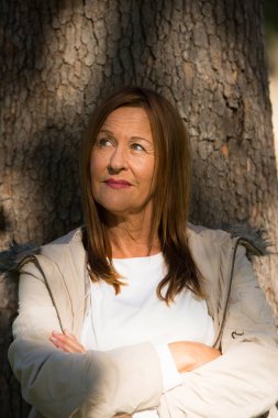 Kendine güvenen rahat Olgun kadın